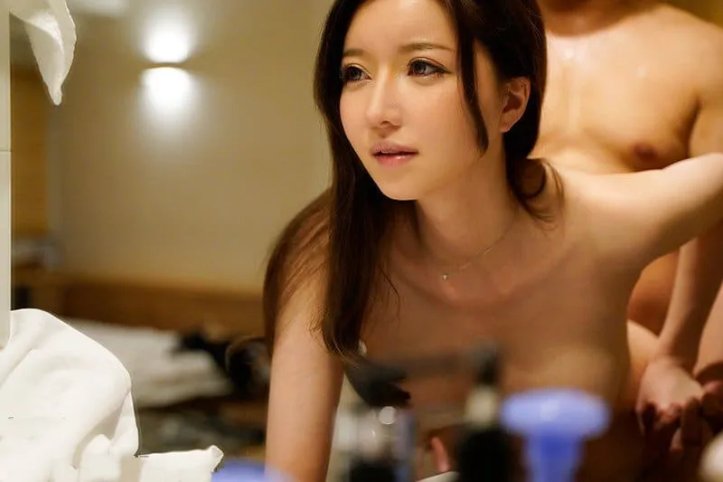 Nữ tiếp viên hàng không và chuyện trả thù người chồng địt trộm mình