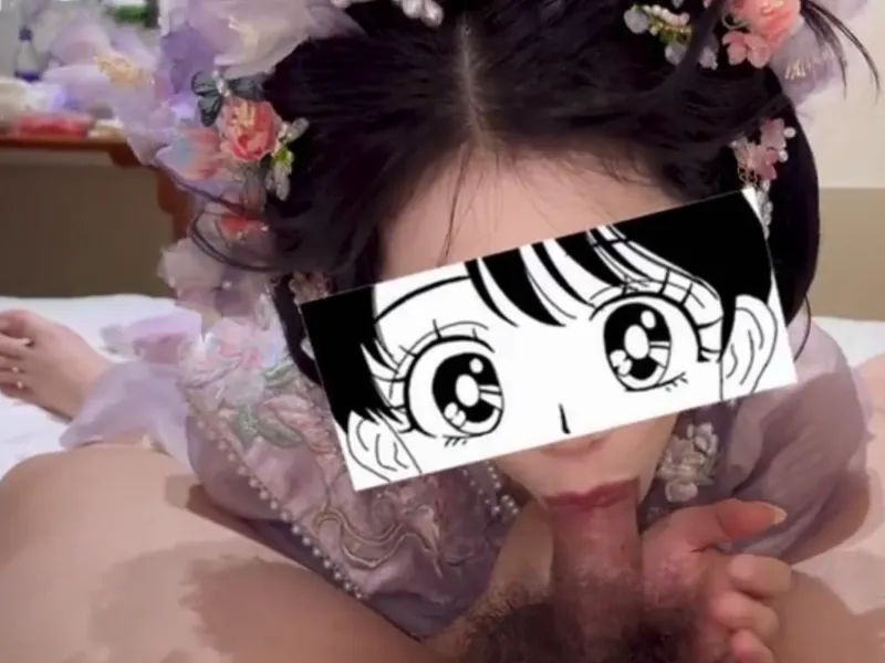 Gái xinh trong bộ đồ ái nữ liếm thằng nhỏ cực đã